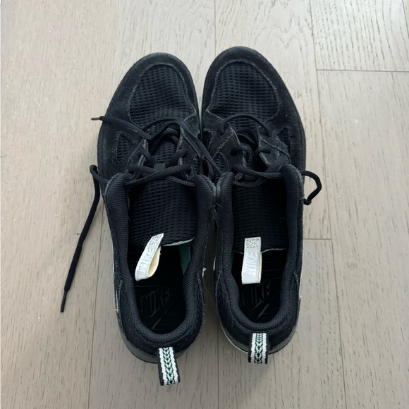 Nike Solarsoft Running Sneakers - Picture 3 of 7